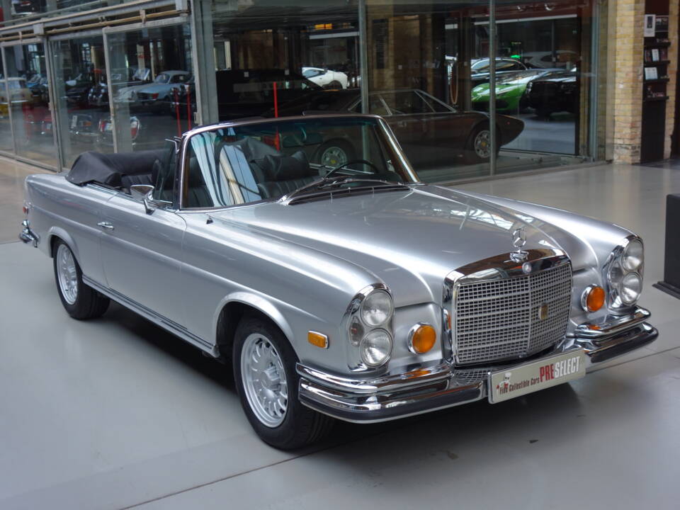 Imagen 5/27 de Mercedes-Benz 280 SE 3,5 (1970)