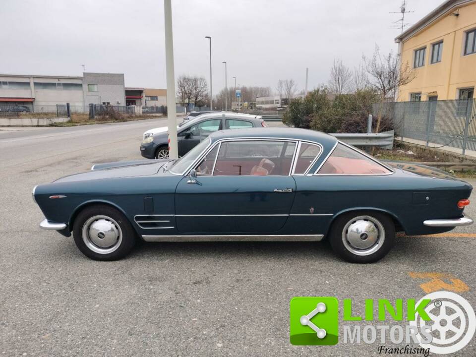 Image 8/10 de FIAT 2300 S Coupé (1966)