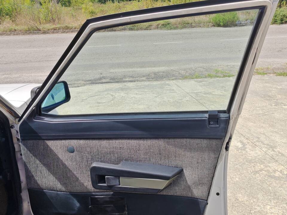 Bild 30/34 von Alfa Romeo Giulietta 1.6 (1983)