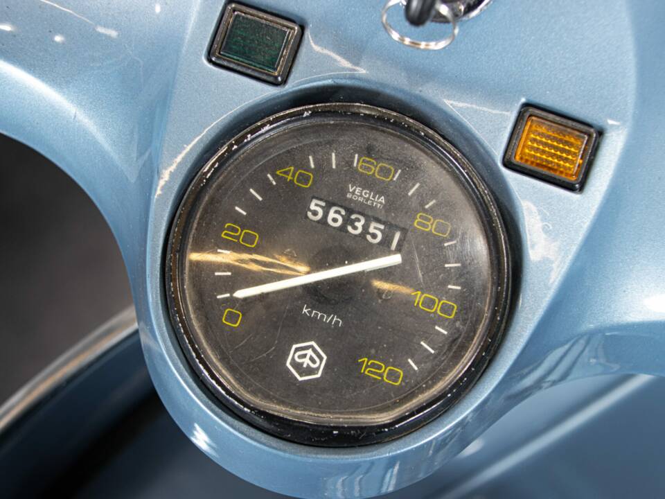 Image 24/31 of Piaggio Vespa PX 150 E (1982)