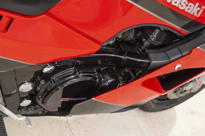 Bild 26/49 von Kawasaki GPz 1000RX (1987)