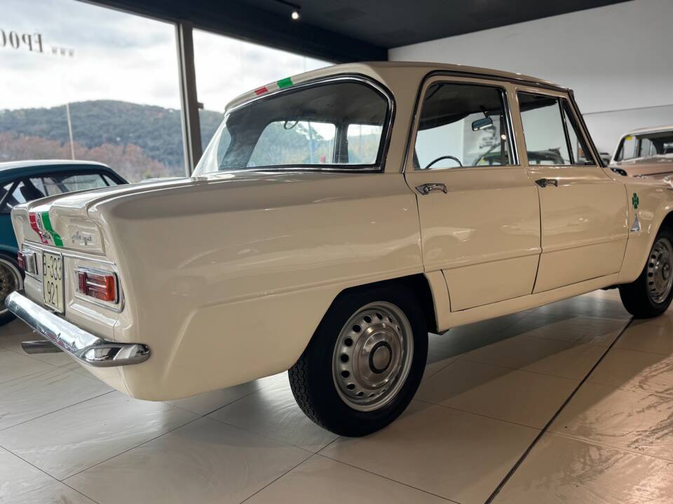 Image 8/47 of Alfa Romeo Giulia 1600 TI (1963)
