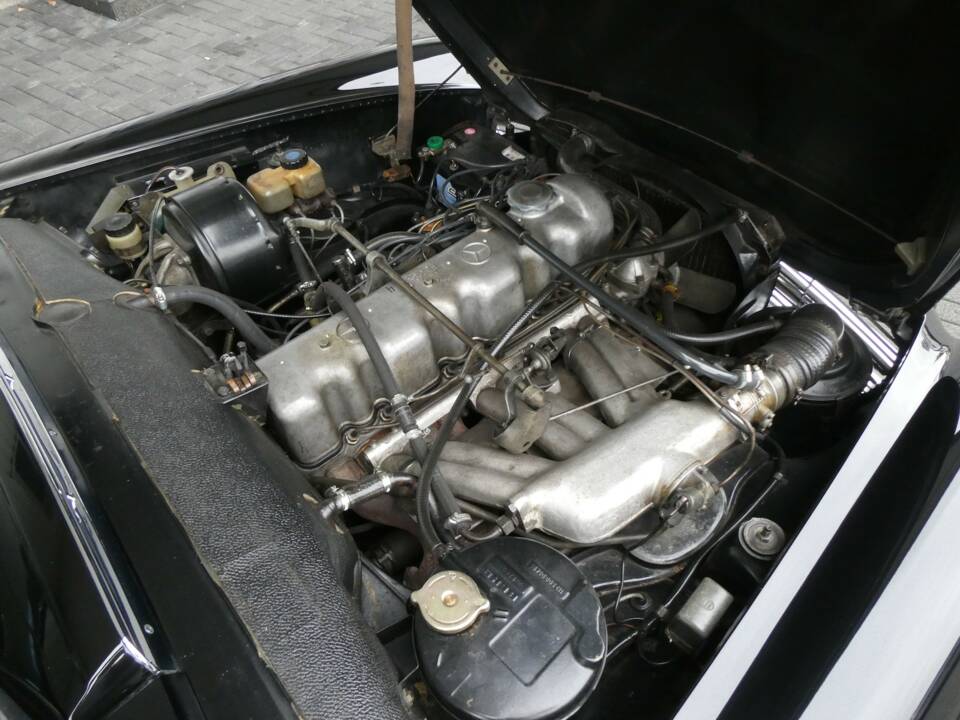 Imagen 19/26 de Mercedes-Benz 230 SL (1967)