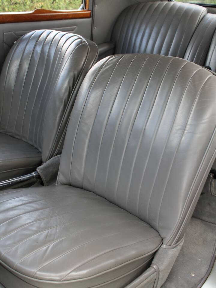 Bild 14/16 von Rover 16 P2 (1946)