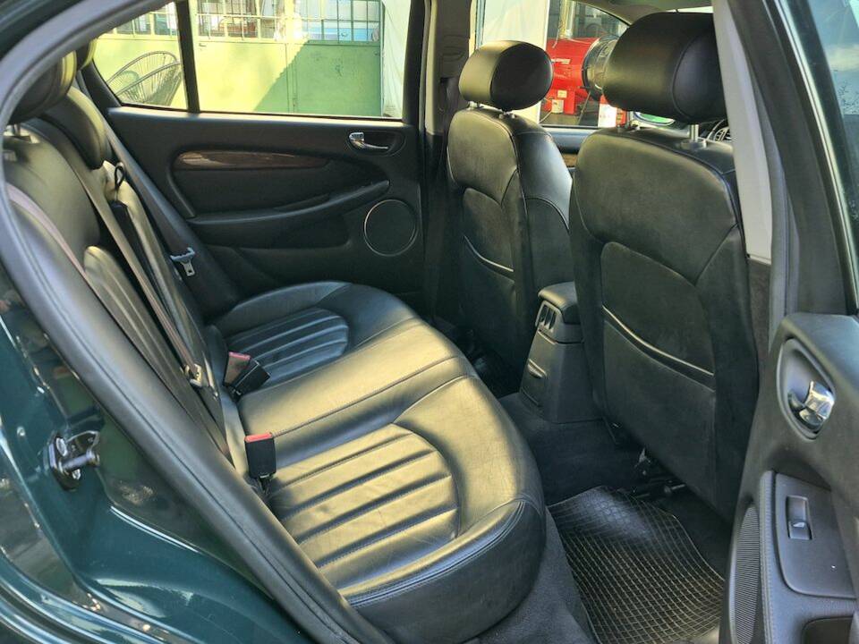Imagen 34/45 de Jaguar X-Type 2.5 V6 (2002)