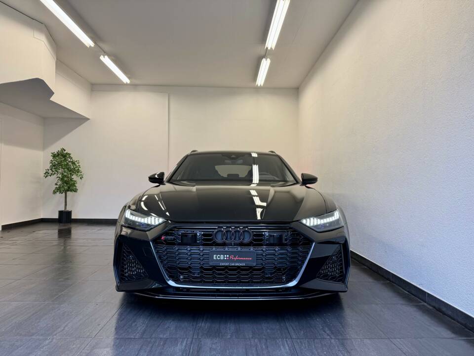 Image 4/28 de Audi RS6 Avant (2019)