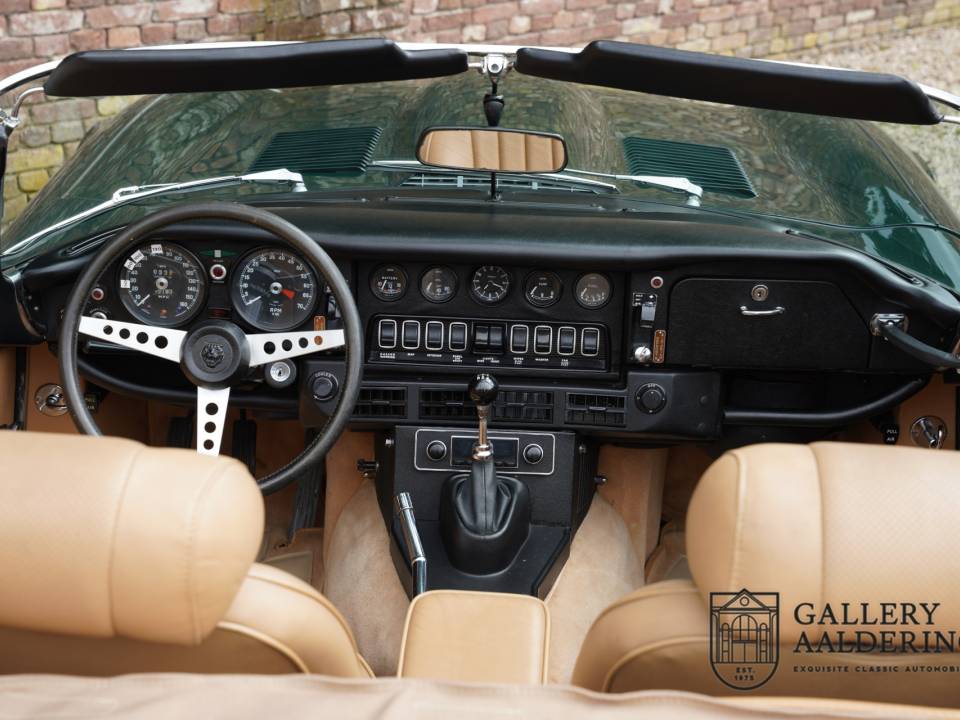Afbeelding 42/50 van Jaguar E-Type V12 (1974)