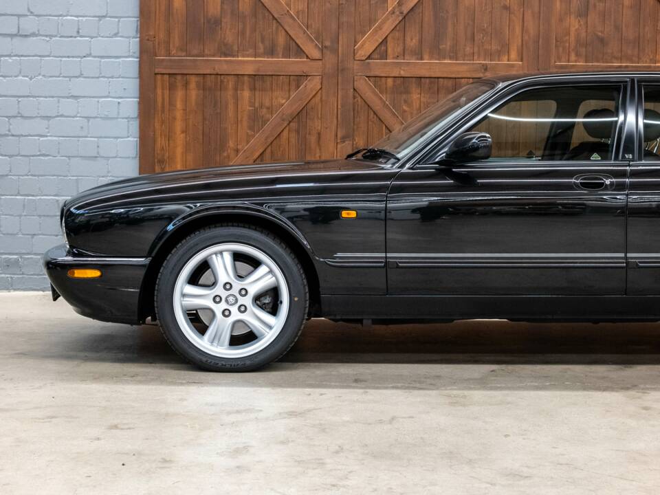 Bild 6/34 von Jaguar XJR 4.0 (2001)