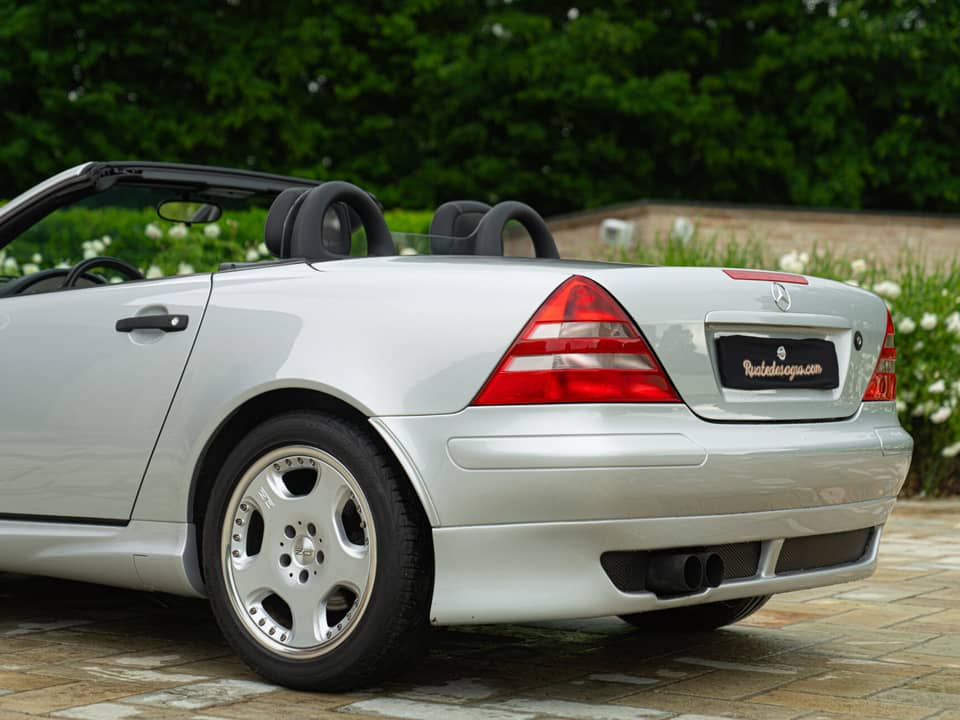 Imagen 17/50 de Mercedes-Benz SLK 230 Kompressor (1997)