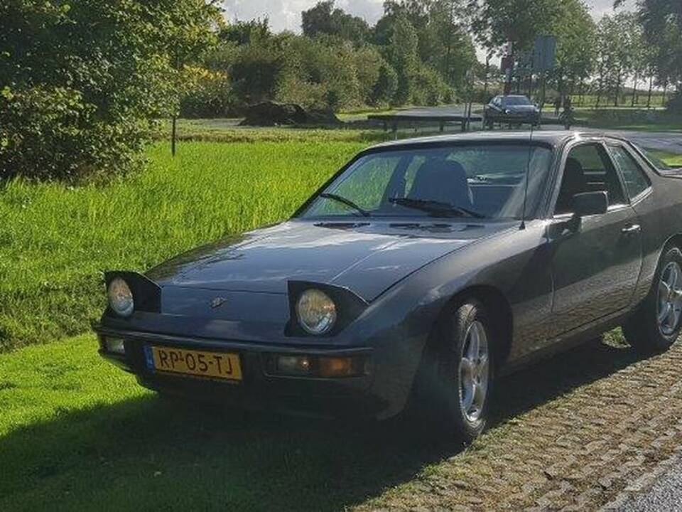 Image 6/8 de Porsche 924 (1979)