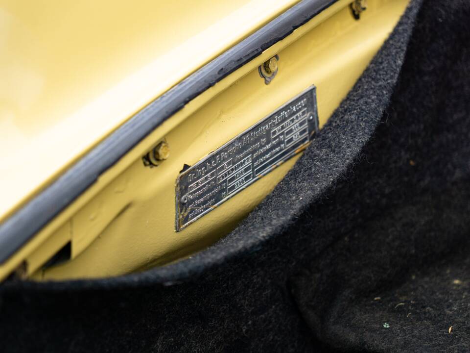 Bild 17/24 von Porsche 911 2.7 S (1974)