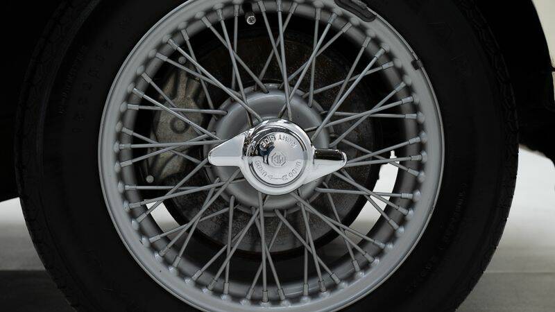 Image 11/15 of MG MGA 1600 (1962)