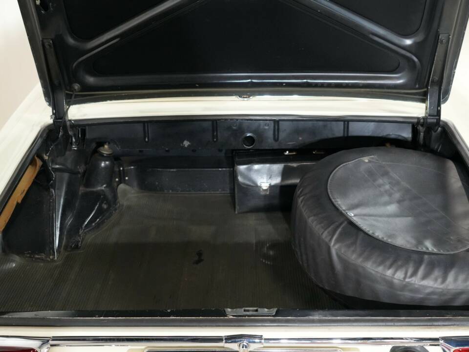 Bild 25/39 von Mercedes-Benz 280 SL (1970)