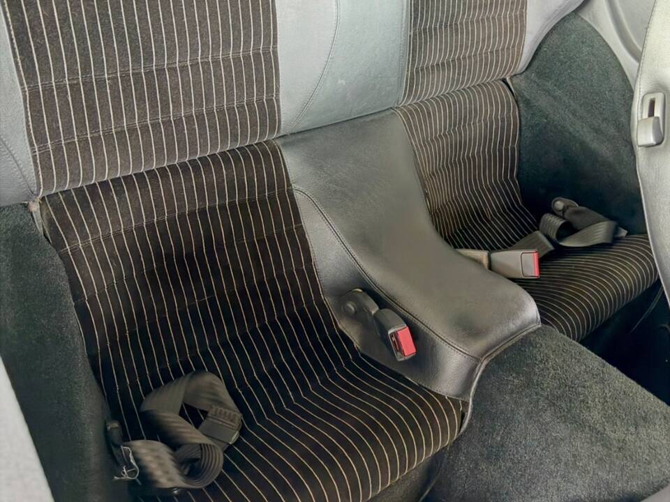 Image 12/18 of Porsche 944 (1986)