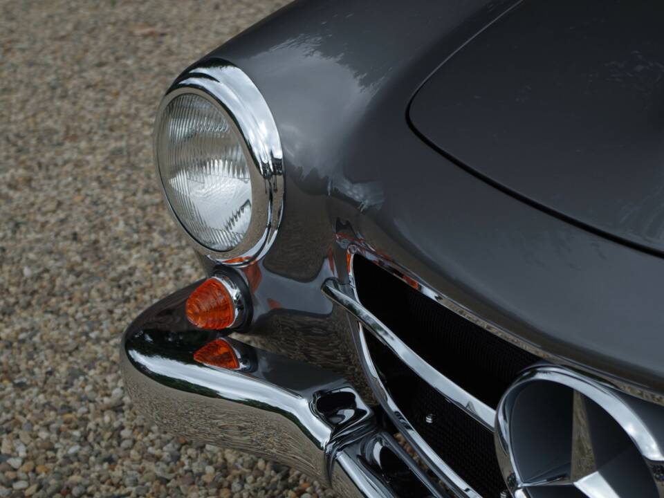 Image 15/50 of Mercedes-Benz 190 SL (1959)