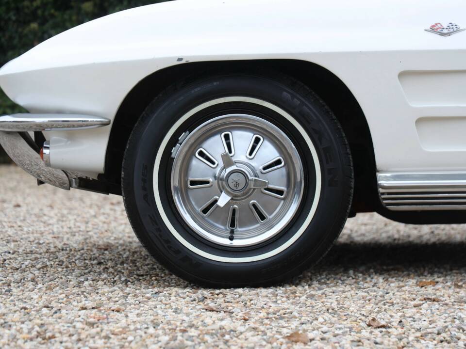 Imagen 29/50 de Chevrolet Corvette Sting Ray Convertible (1964)