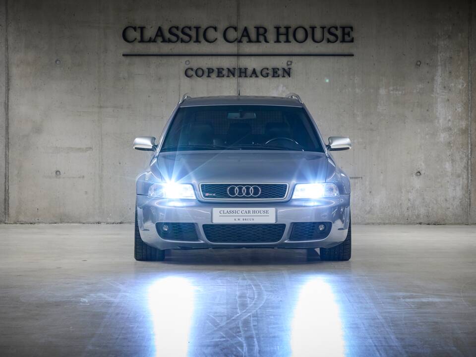 Imagen 17/100 de Audi RS4 Avant (2001)