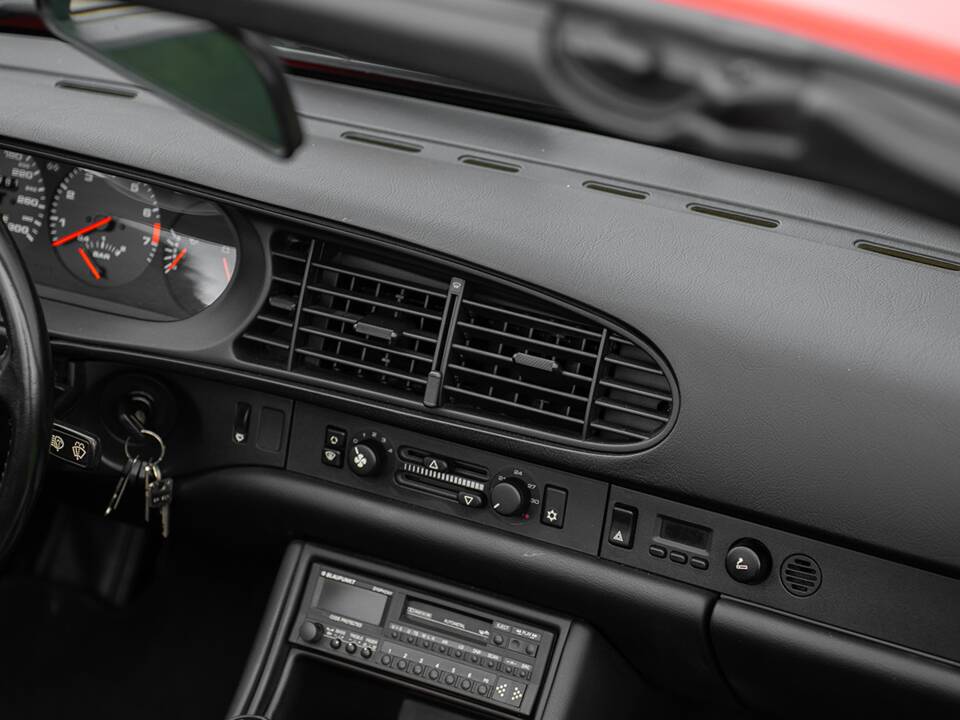 Bild 30/43 von Porsche 944 Turbo (1991)