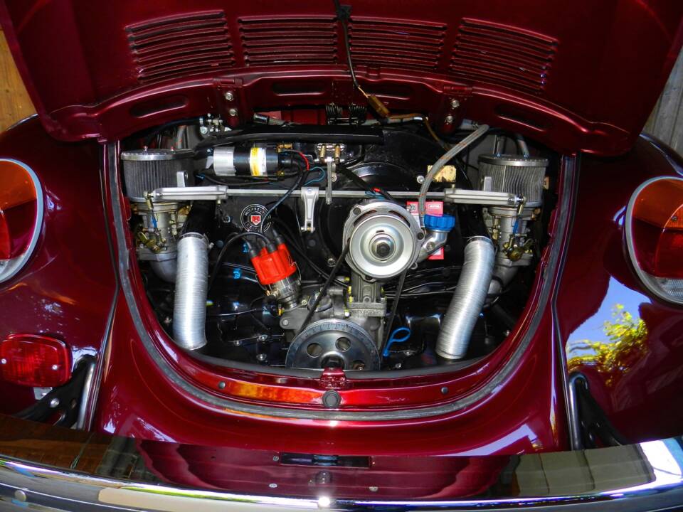Image 30/54 de Volkswagen Beetle 1303 LS (1978)