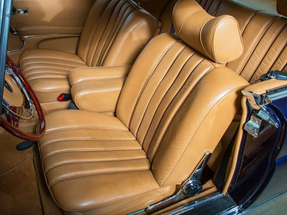 Imagen 21/34 de Mercedes-Benz 280 SE 3,5 (1969)