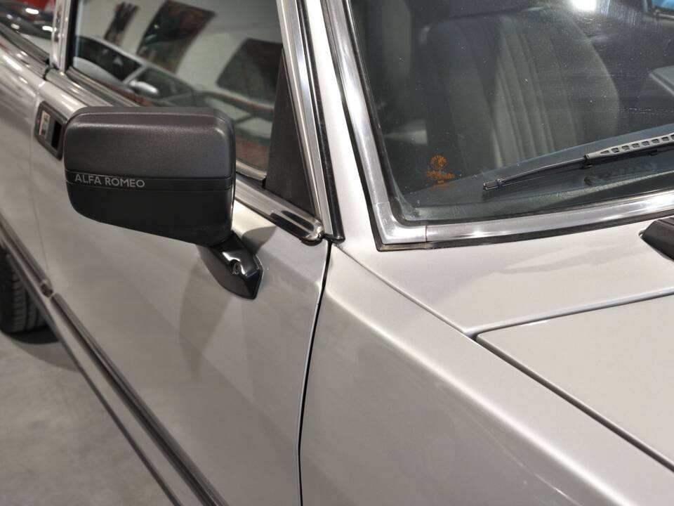 Image 12/49 of Alfa Romeo Alfetta 2.0 (1983)