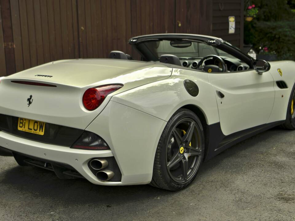 Bild 9/50 von Ferrari California (2010)