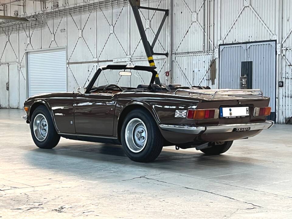 Immagine 5/50 di Triumph TR 6 (1974)