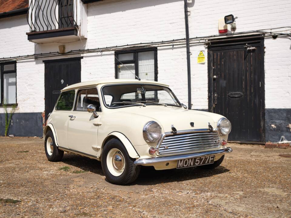 Image 38/50 of Austin Mini Cooper 850 (1968)