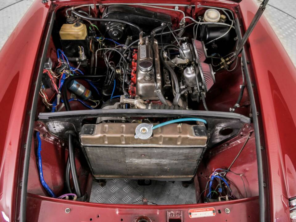 Bild 40/50 von MG MGB (1974)