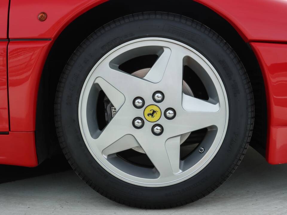 Image 16/43 of Ferrari 348 Spider (1995)