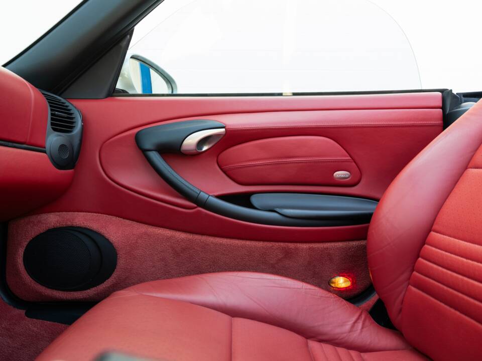 Image 66/73 of Porsche Boxster (2001)