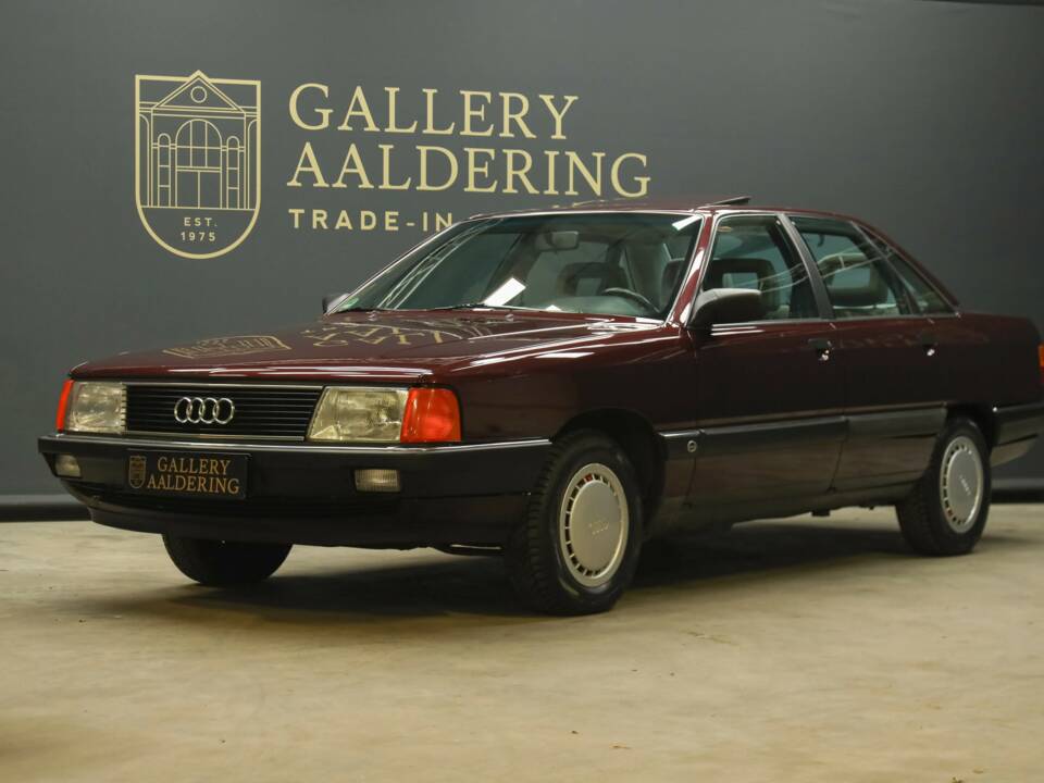 Image 25/50 de Audi 100 - 2.3E quattro (1990)