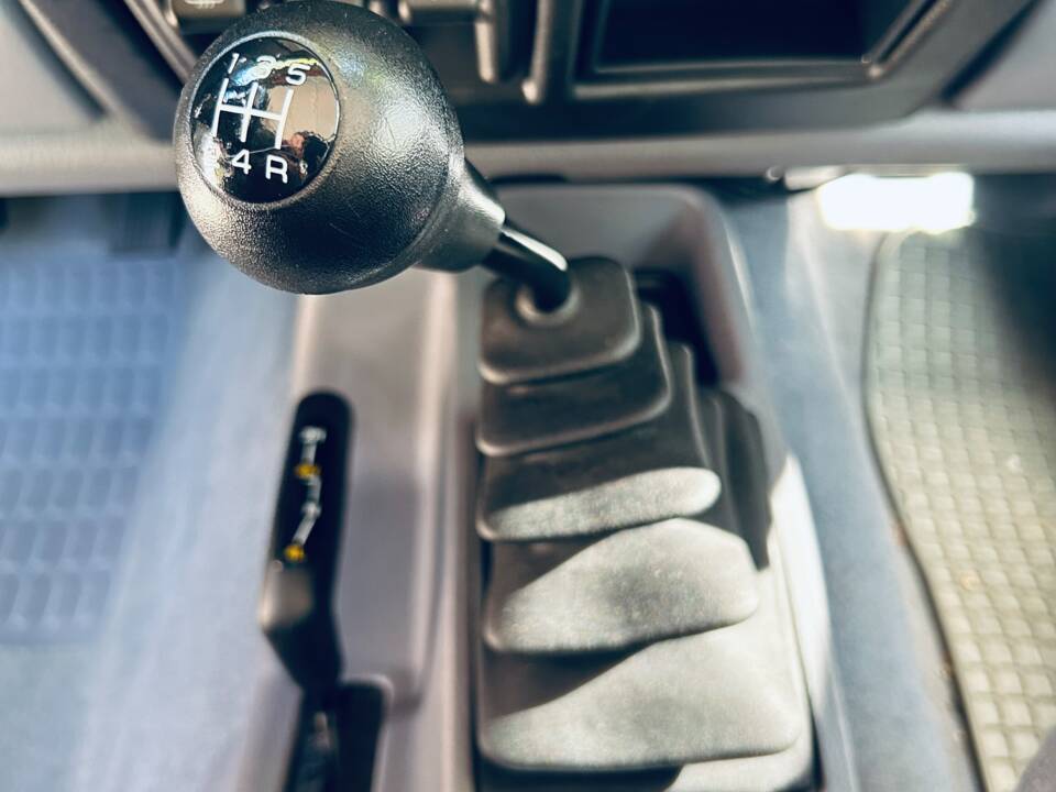 Image 19/28 of Jeep Wrangler Sport Hardtop 2.5 (1998)