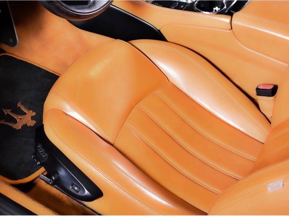 Bild 48/59 von Maserati GranCabrio 4.7 (2010)
