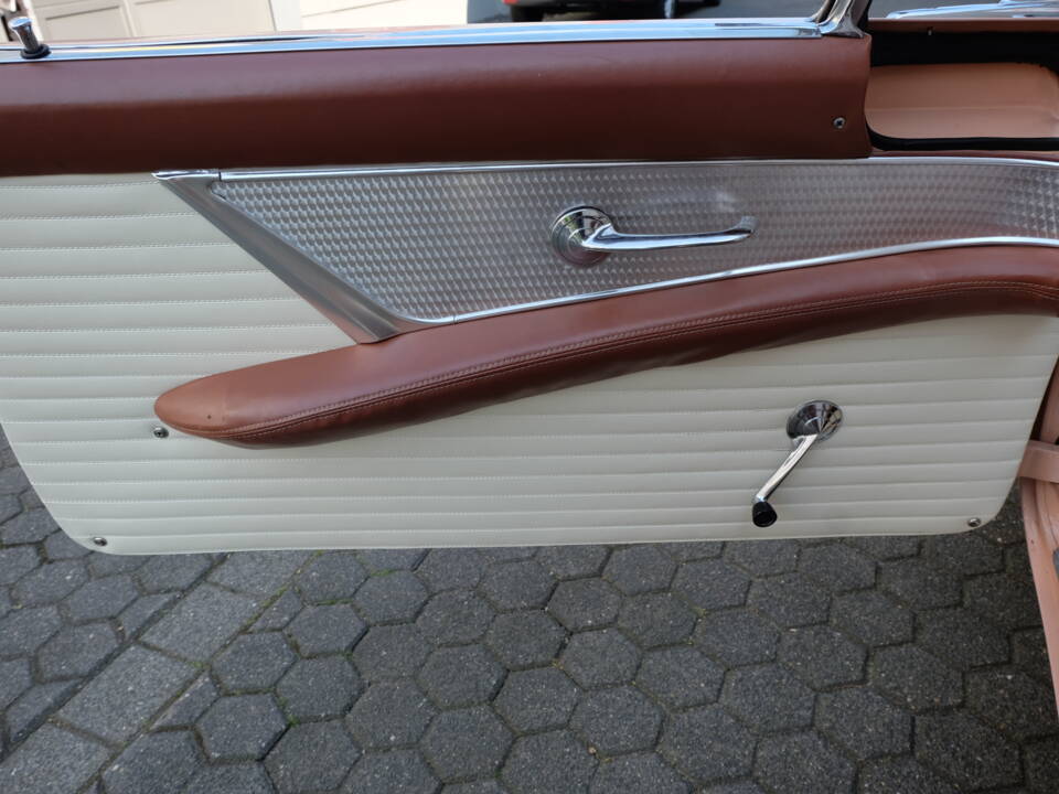 Immagine 33/64 di Ford Thunderbird (1956)