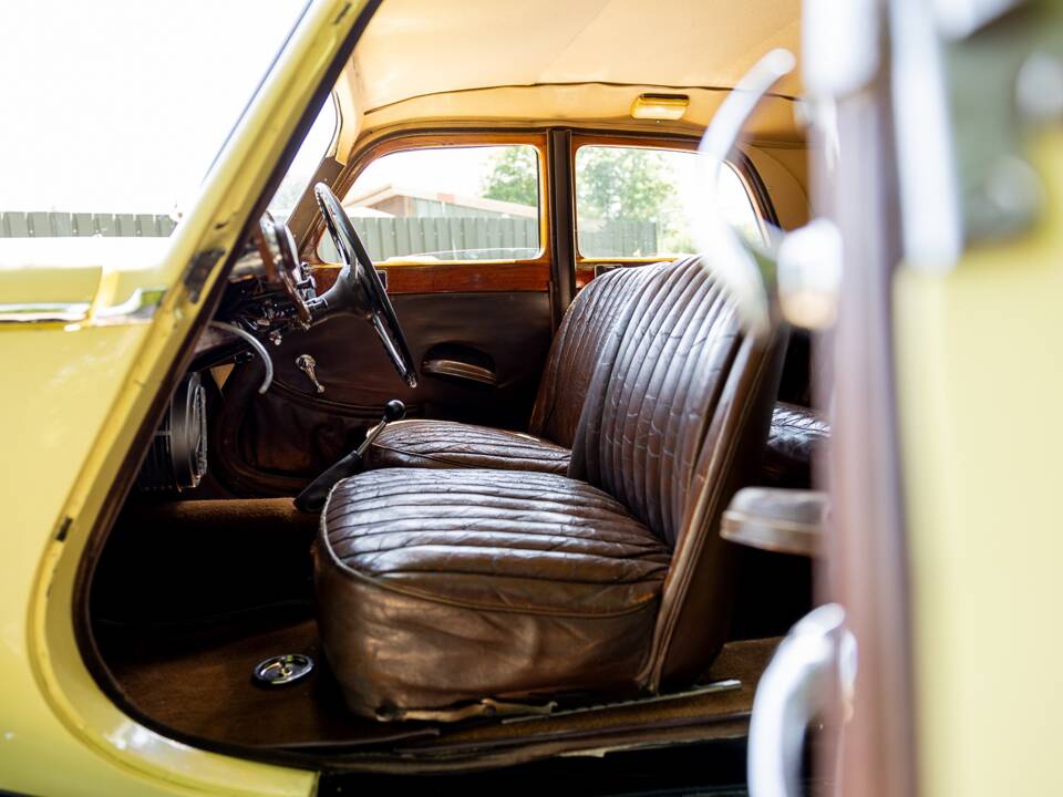 Image 27/47 of Riley 1.5 Litre RMA (1949)