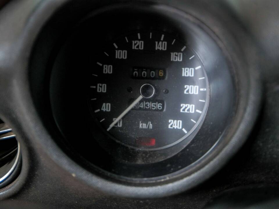 Image 14/50 of Datsun 240 Z (1974)