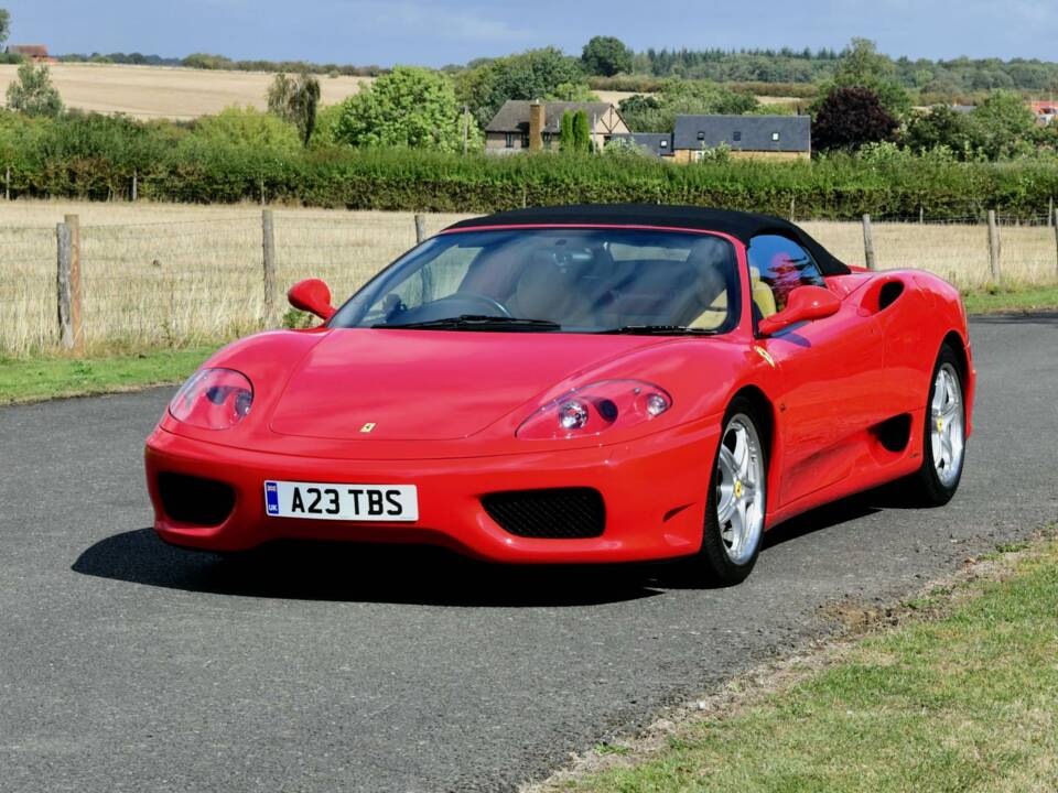 Imagen 17/50 de Ferrari 360 Spider (2003)