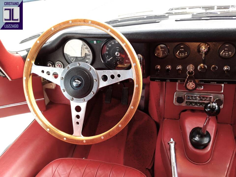 Bild 23/54 von Jaguar E-Type 4.2 (1967)