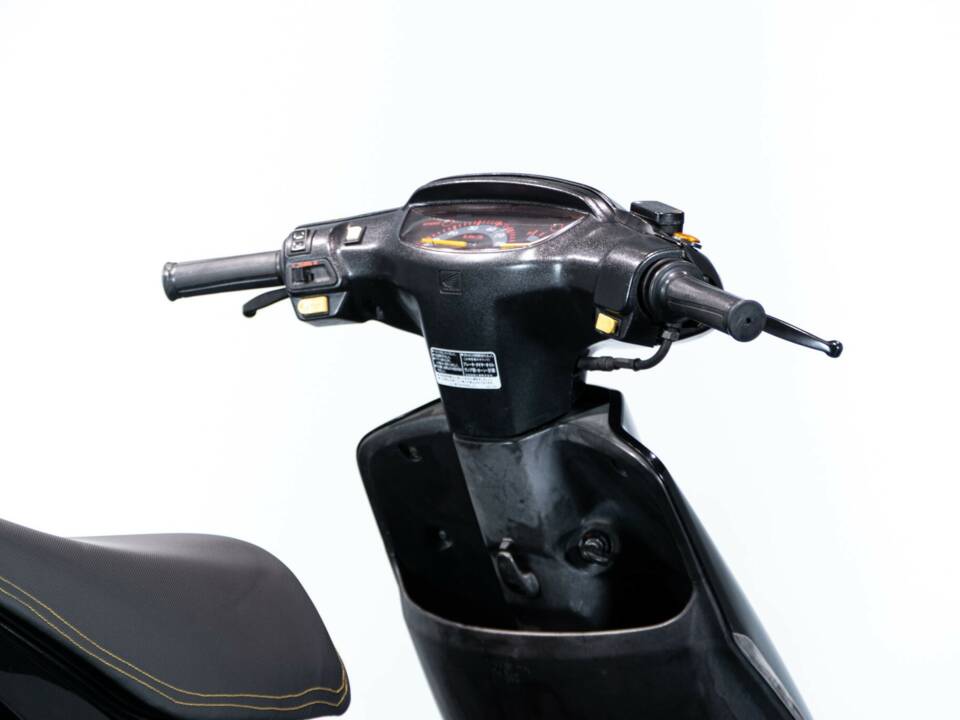 Bild 36/50 von Honda DIO ZX (1993)