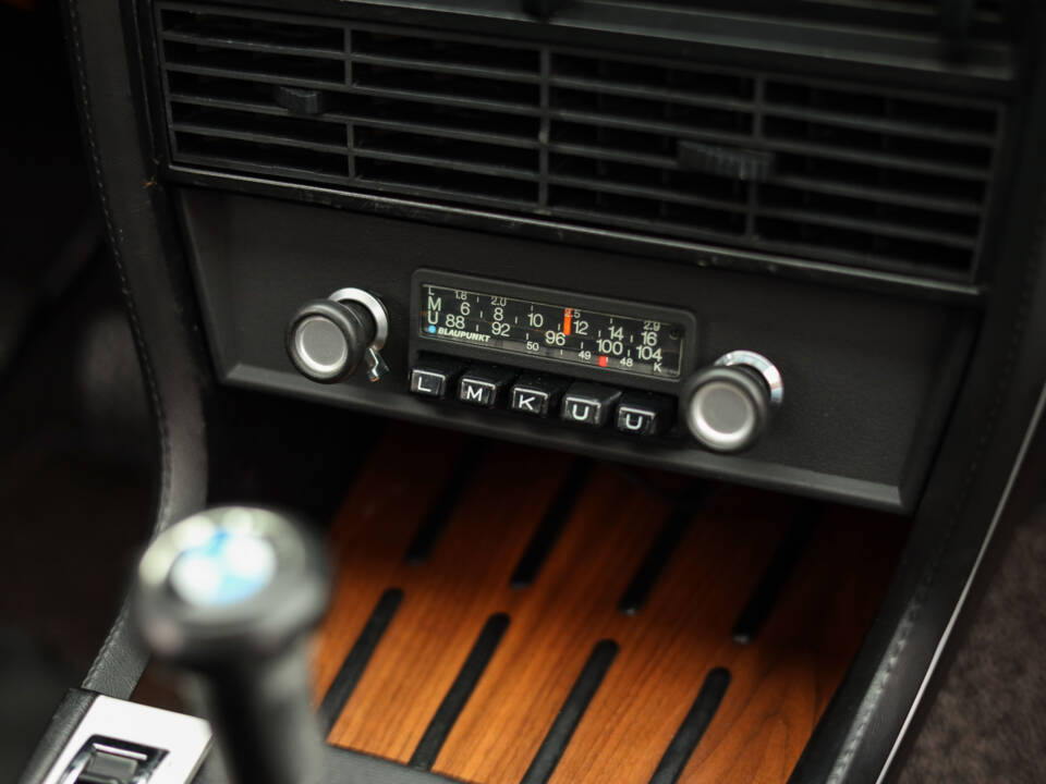 Image 16/100 of BMW 3.0 CSi (1972)