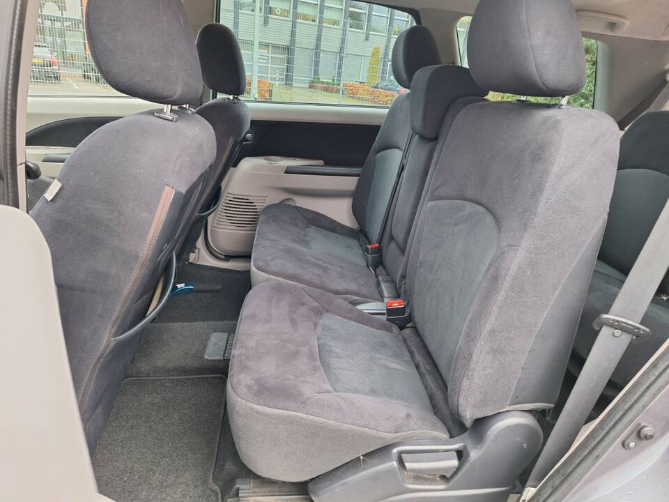 Imagen 13/16 de Mitsubishi Grandis 2.0 DI-D (2010)