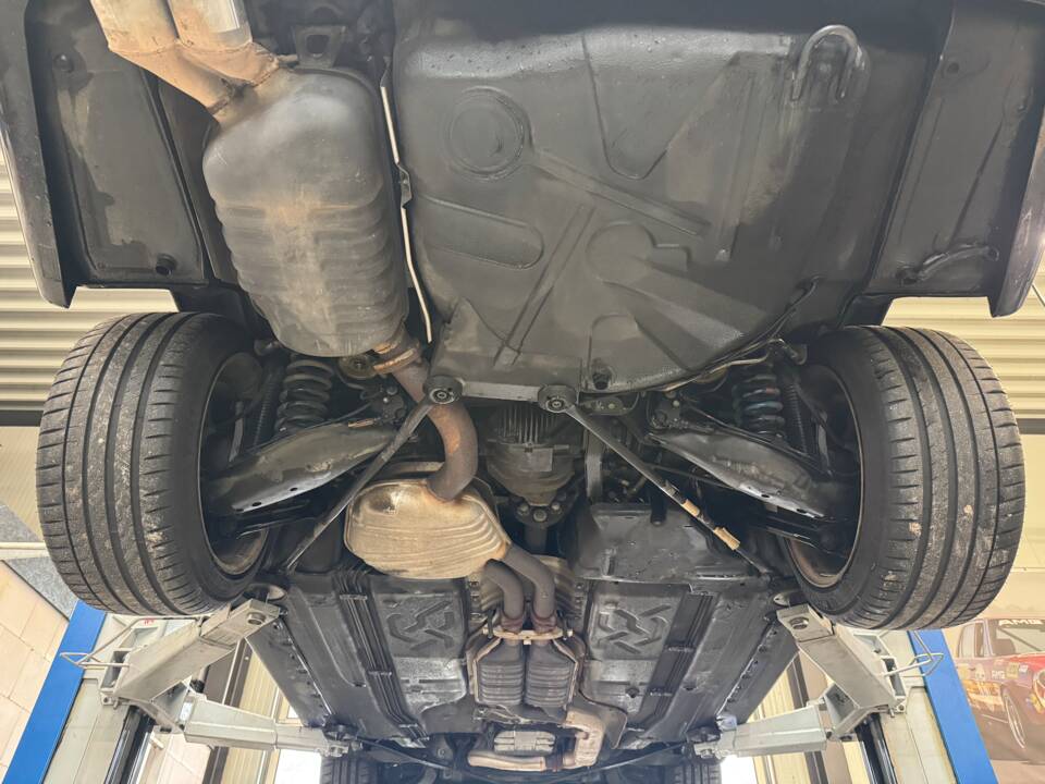 Imagen 33/46 de Mercedes-Benz 500 SL 6.0 AMG (1992)