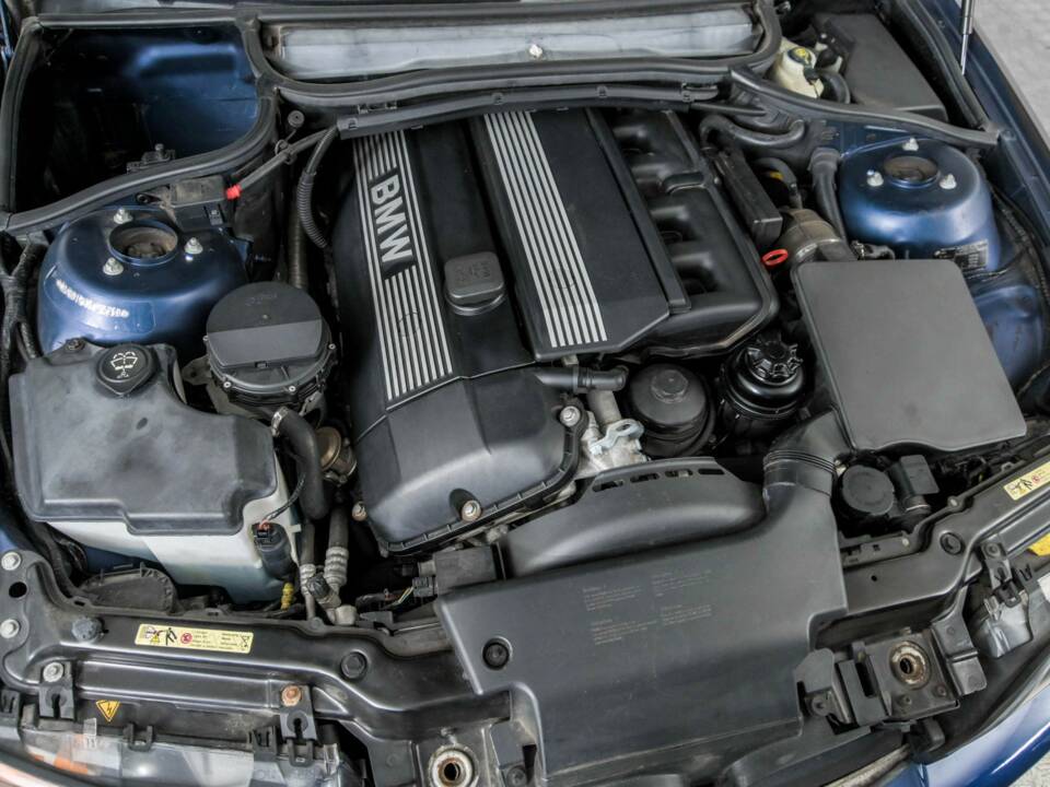 Bild 41/50 von BMW 320Ci (2003)