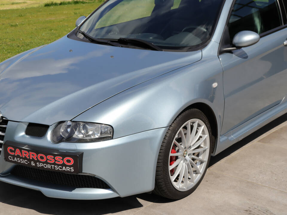 Bild 24/50 von Alfa Romeo 147 3.2 GTA (2005)