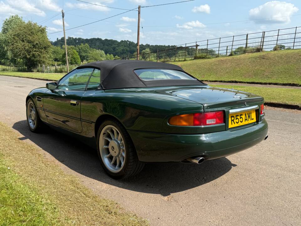 Immagine 14/19 di Aston Martin DB 7 Volante (1998)