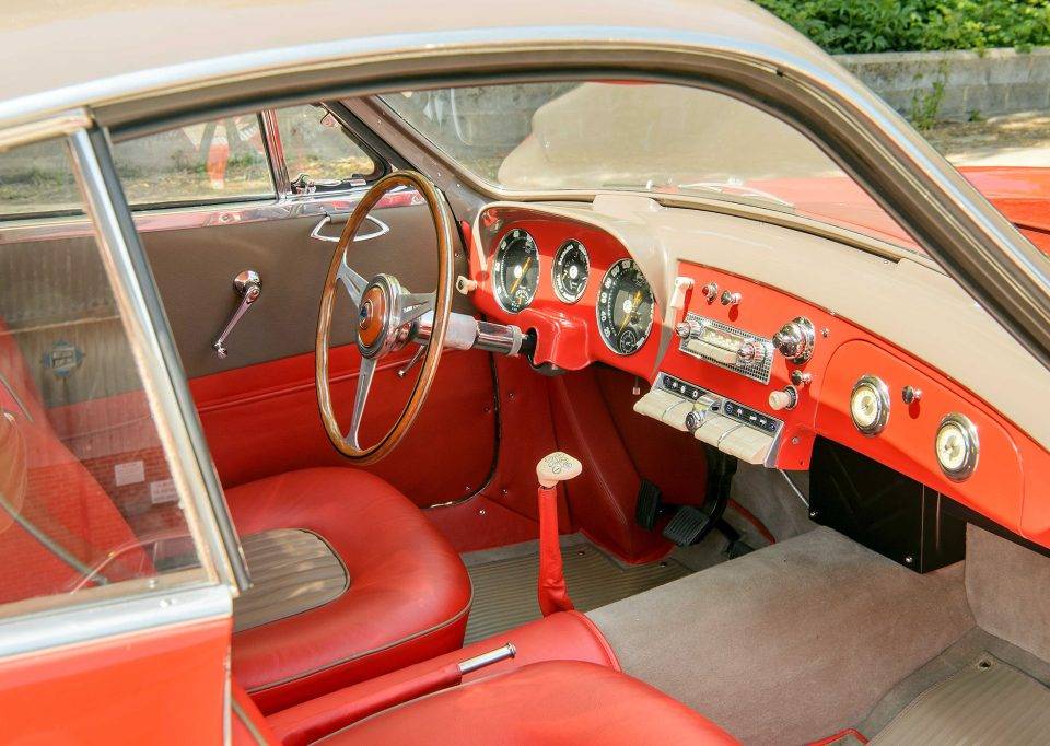 Image 3/5 of Pegaso Z-102 Berlinetta Coupe Panoramica (1955)