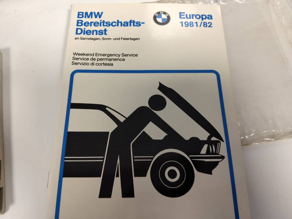 Bild 44/113 von BMW 735i (1986)