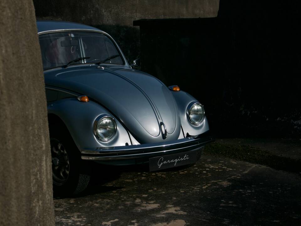 Image 4/54 of Volkswagen Beetle 1500 (1969)