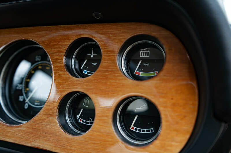 Bild 15/42 von Ford Escort 1300 (1975)
